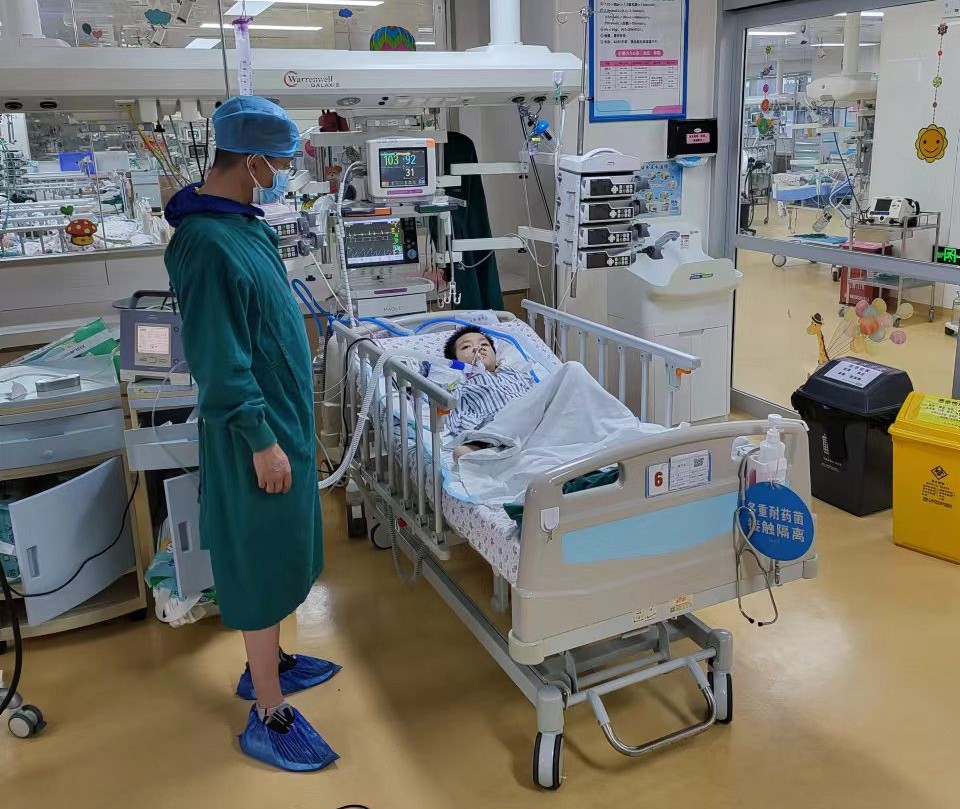 丹江口市跨省救护车出租公司